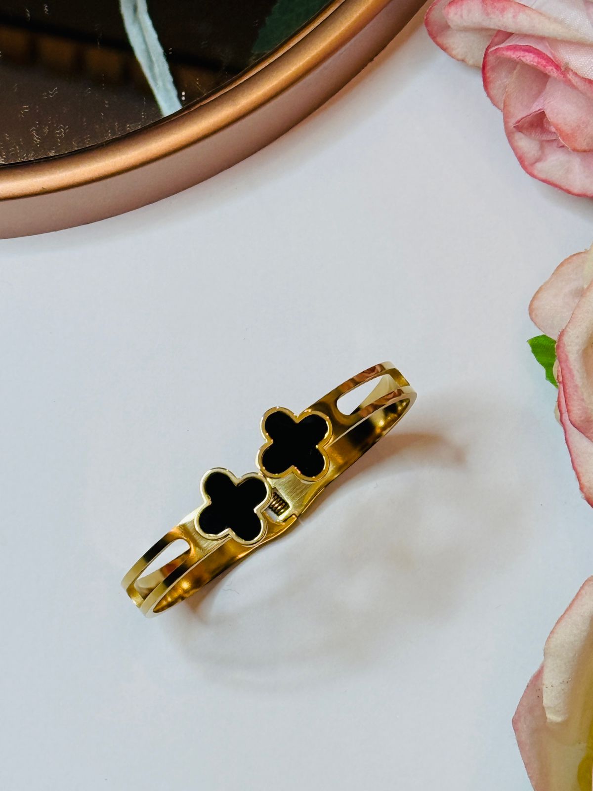 18dc6e7c-81ed-4e21-8c40-c1845678475e