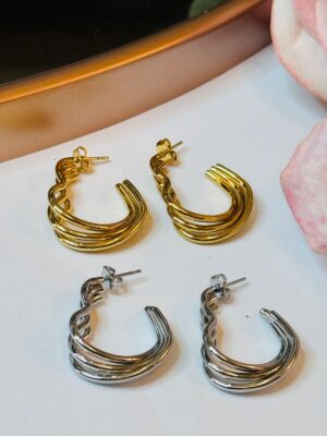 Brinco 3 Argolas De Coraçao juntas