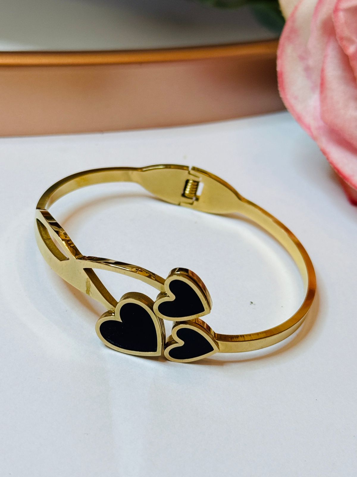 f8f1e213-a729-4087-898a-fd93b2eb2049